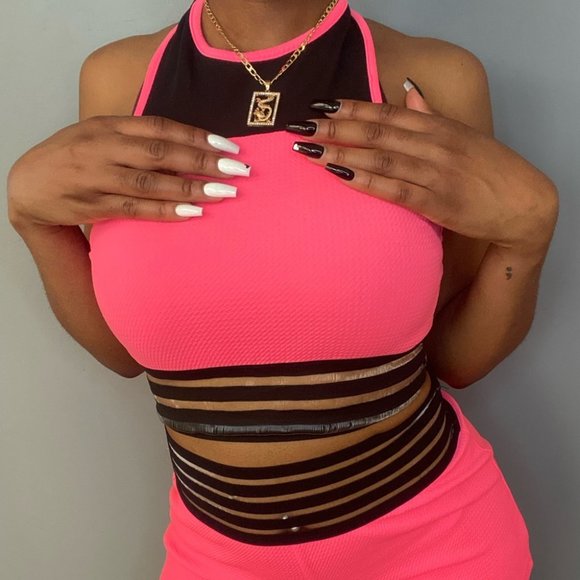 Two Piece Pink Activewear Set💕 - Picture 3 of 4